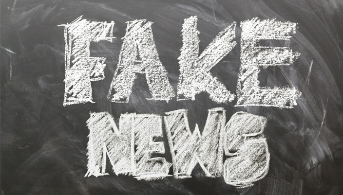 Tretina amerických tínedžerov šírila falošné správy