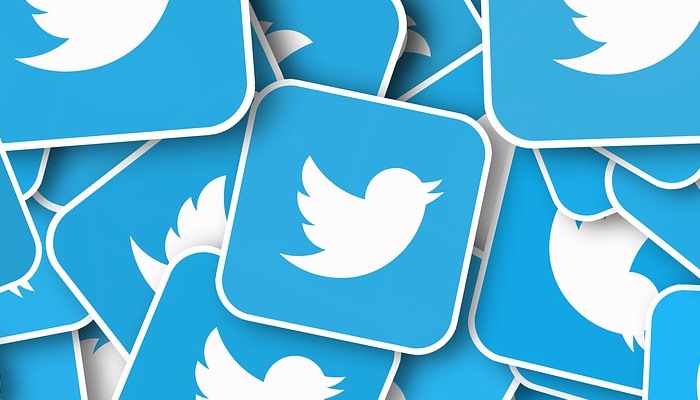 Twitter blokuje niektoré české a slovenské dezinformačné médiá