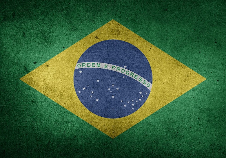 Hoaxy zhoršujú pandémiu v Brazílii. Parlament chystá zamknuť internet